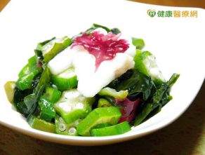 秋冷乾燥怎麼保養？　中醫師推薦吃這些