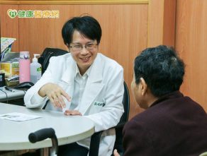 骨鬆致脊椎壓迫性骨折　醫療級千斤頂來幫忙